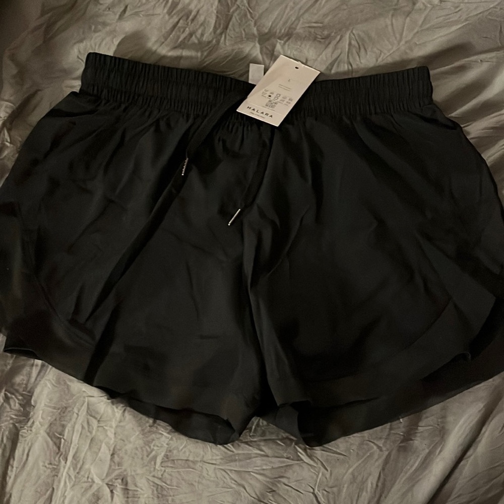 NWT Halara Shorts w/ built-in compression shorts